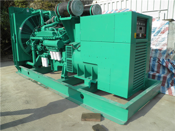 增城出租发电机 发电机组厂家：柴油发电机组的控制屏的作用是什么？